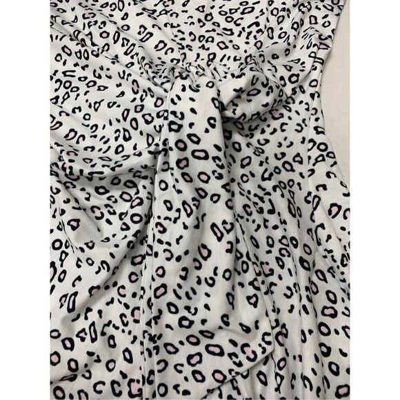 Cheetah Patterned Dress - Picture 3 of 7